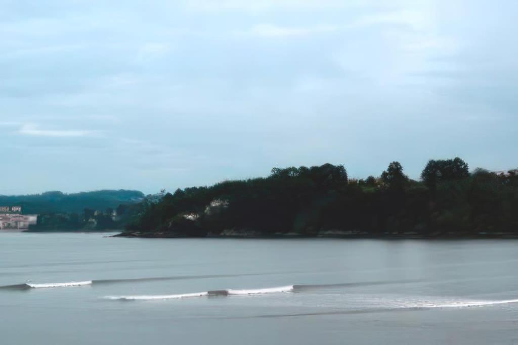 O Pedrido Beach House Bergondo 外观 照片